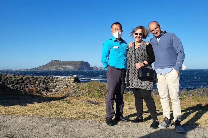 Private Day Tour With Best Jumbo Taxi Driver Tour in jeju island - Seongsan Ilchulbong: the day’s main attraction