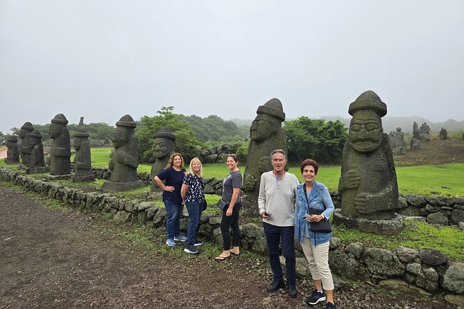 Private Day Tour World Natural Heritage in jeju island - Seongeup Folk Village and Jeju’s older rural life