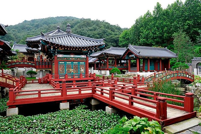 Private day trip to Korean Folk Village & Dae Jang Geum Park - Spending three hours at Korean Folk Village