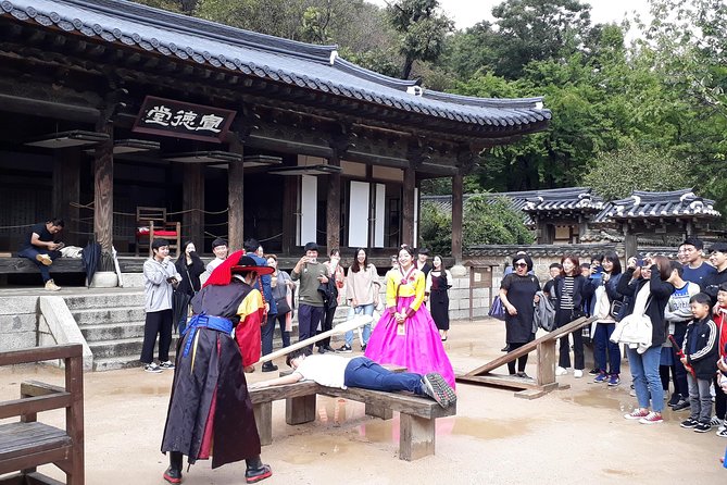 Private day trip to Korean Folk Village & Dae Jang Geum Park - What the private guide adds