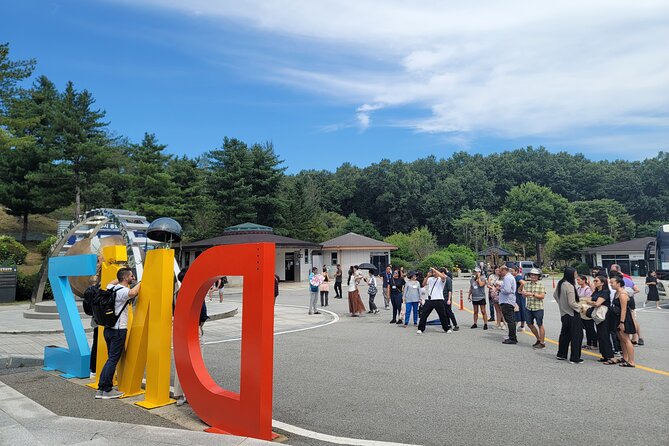 Private DMZ(Demilitarized Zone) Tour with DMZ experts - Imjingak Peace Park and Pyeonghoa-Nuri