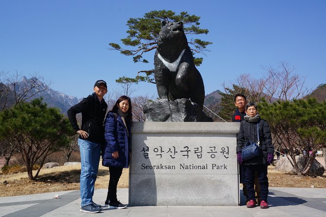 Private English Speaking Driver: Seoraksan & East Sea or Nami Island from Seoul - What the English-speaking driver adds