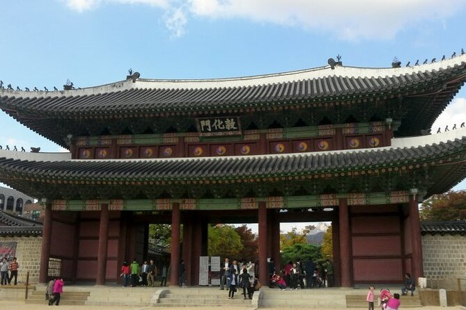 Private Full Day Seoul City Tour and N Tower Cable Car - Bukchon Hanok Village and the reality of a living neighborhood
