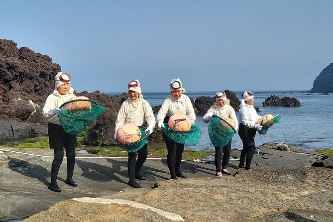 Private Full Day Tour World Natural Heritage & UNESCO in jeju - Sharyani Forest and the Haenyeo Museum