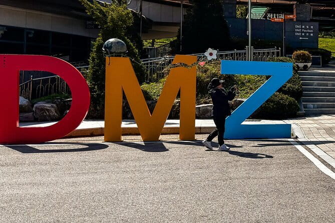 Private Guided Tour in DMZ with Lake (Optional Incheon Layover) - Entering the DMZ for two hours