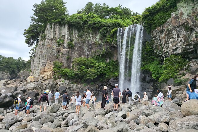 Private Half Day South and West Tour in Jeju Island - Pace, walking, and comfort on the road