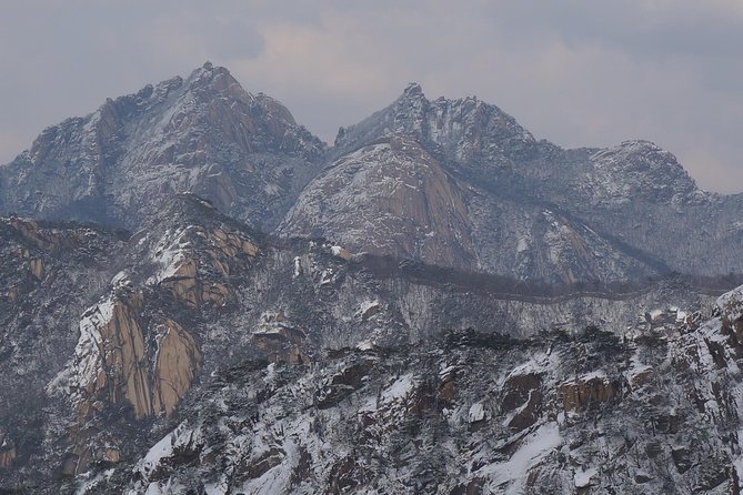 Private Hiking to Bukhansan & Korean Style Spa(Include Lunch) - Finishing at a Korean-style sauna