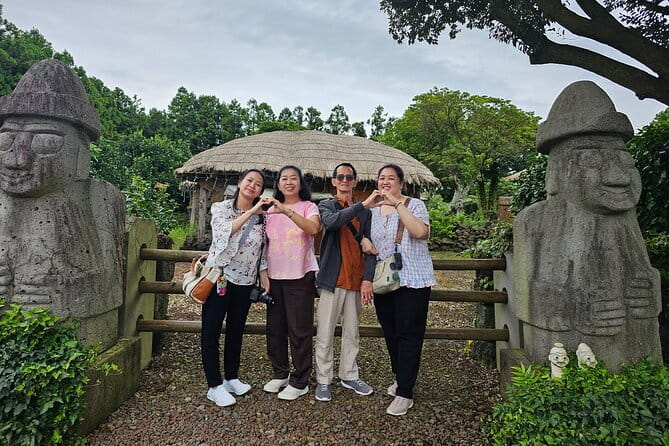 Private Jeju Customized Tour with Local Guide Mr.LEE Hong-min - Western Jeju: Beaches and Coastal Roads