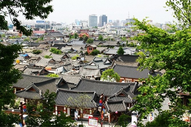 Private Jeonju Hanok Village - Culinary tour - Bibimbap, bean sprout soup, and a long Korean lunch