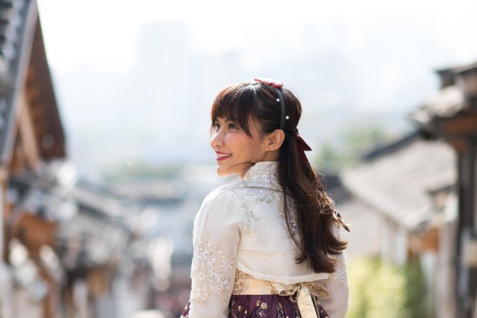 Private Palace Photo Shoot in Seoul with a Photographer - Morning or afternoon: choosing the right time