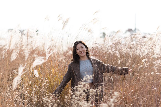 Private Sky Park Photo Shoot in Seoul with a Photographer - Haneul Park gives the session a clear visual setting
