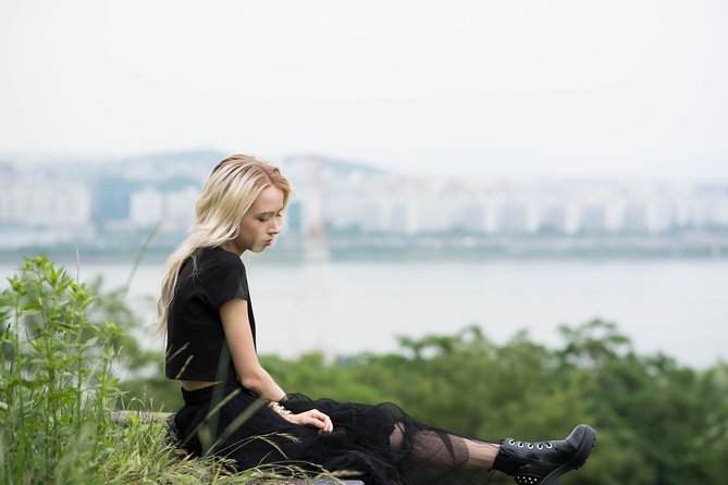 Private Sky Park Photo Shoot in Seoul with a Photographer - What happens during the two-hour park session