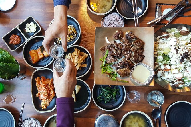 Private tour guide service in Seoul, Korea - Namdaemun Market After the Palace District