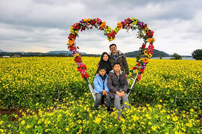 Private Tour in South and East in jeju island - Seopjikoji and the eastern cape