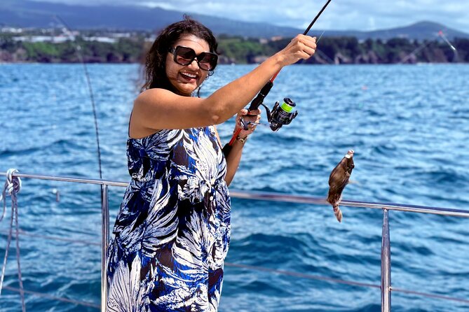 Private Tour in South Jeju including Yacht Cruise - June’s guiding style and the private format