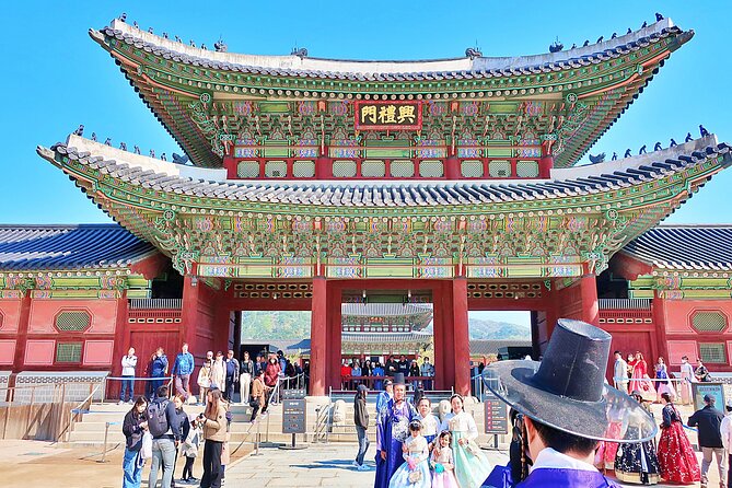 Private Tour : Royal Palace & Traditional Villages wearing Hanbok - What the private format really adds