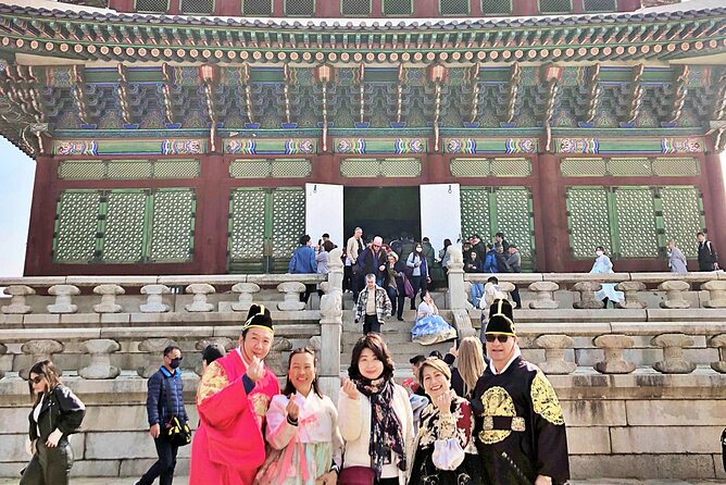 Private Tour : Royal Palace & Traditional Villages wearing Hanbok - Gyeongbokgung Palace and the changing guard