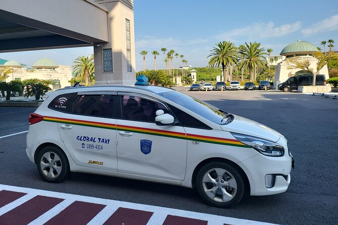 Private Transfer From Jeju Airport to in Seogwipo Jeju Island - Finding your driver at Gates 1 and 5