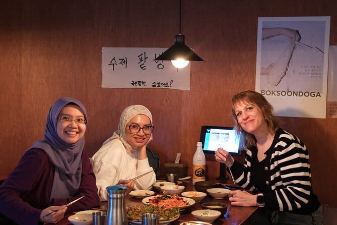 Real Busan Walking Experience - Gamcheon Culture Village, with time to look around