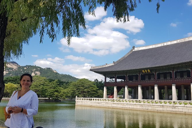 Royal Palace, Full-day Seoul City Tour (Pick up & Drop off) - The Pace, Group Size, and Walking