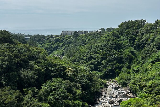 Seogwipo (The Southern City of Jeju) Jungmun Area Walking Tour - Sanbanggulsa Temple: 30 quiet minutes