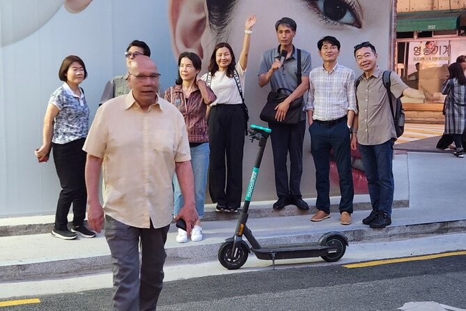 Seongsu-dong Walking Tour: K-Pop, Culture, Cheer, Friends & Relax - Finishing with Korean makgeolli culture