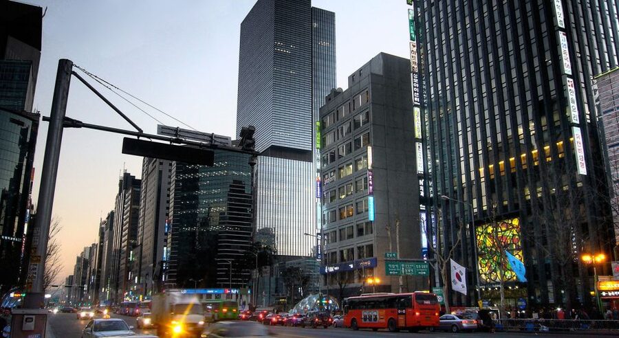 Seoul: 4-Hour Gangnam Walking Tour With Customized Itinerary - Meeting your guide and getting oriented