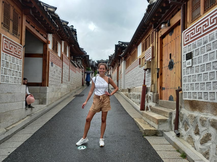 Seoul: 4-Hour Guided Tour to Palace, Bukchon, Jogyesa Temple - Who should book this private Seoul tour?