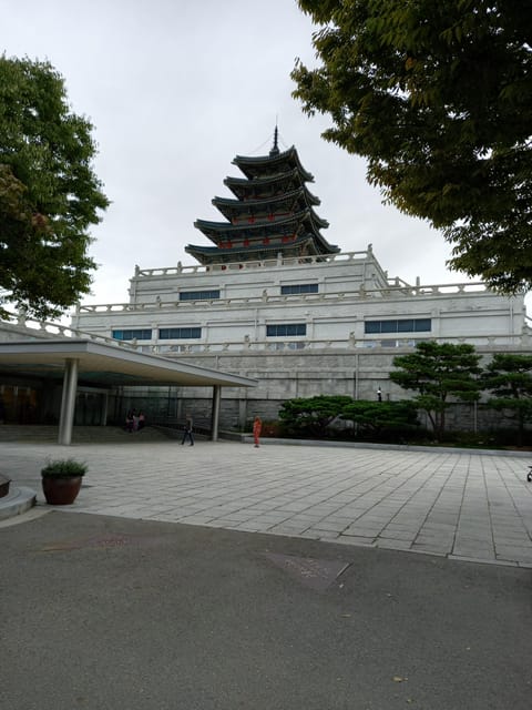 Seoul: 4-Hour Guided Tour to Palace, Bukchon, Jogyesa Temple - Is $152 good value for four hours?