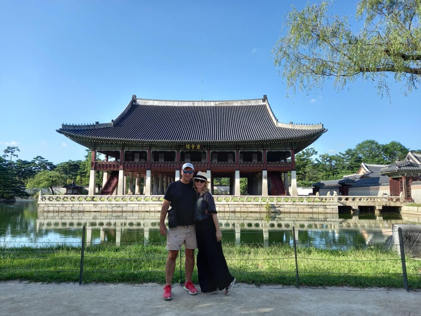 Seoul: 6-Hour Guided Tour to City Highlights, Palace & More - Gwangjang Market ends the day with something to eat