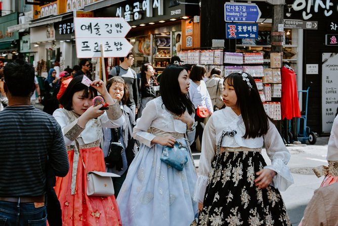 Seoul Art Tour with a Local Expert: 100% Personalized & Private - The Beautiful Tea Museum and a slower final stop