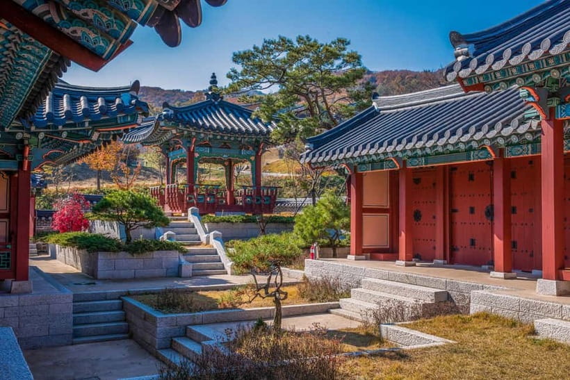 Seoul: BTS K-Pop Star Footsteps Journey ARMY Fan Day Tour - Hyuga Cafe and Bakery, then the current HYBE headquarters