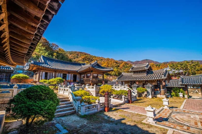 Seoul: BTS K-Pop Star Footsteps Journey ARMY Fan Day Tour - Jumunjin Beach and the famous BTS bus stop
