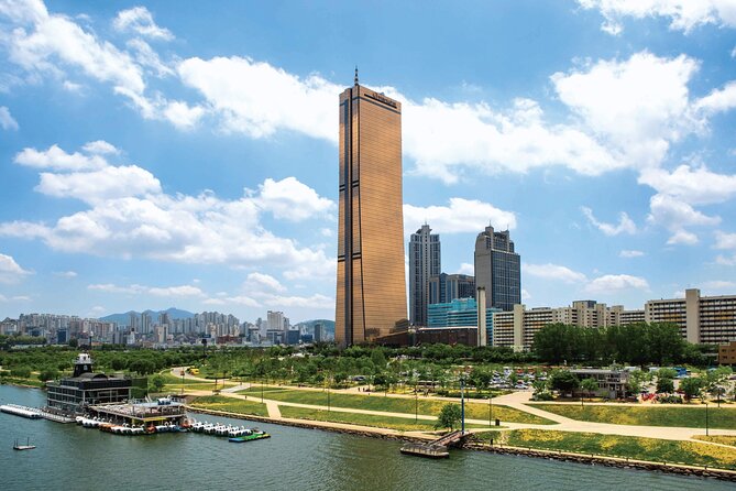 Seoul Cherry Blossom and Hanok Experience Private Car Tour - The route details need a quick confirmation