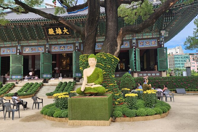 Seoul City Full Day Tour - Changdeok Palace (wearing Hanbok) - The ginseng shopping center