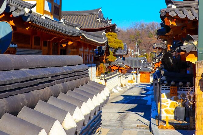 Seoul City Highlights Tour: Hanok Village, Scenic Routes - Jingwansa Temple beside Bukhansan National Park