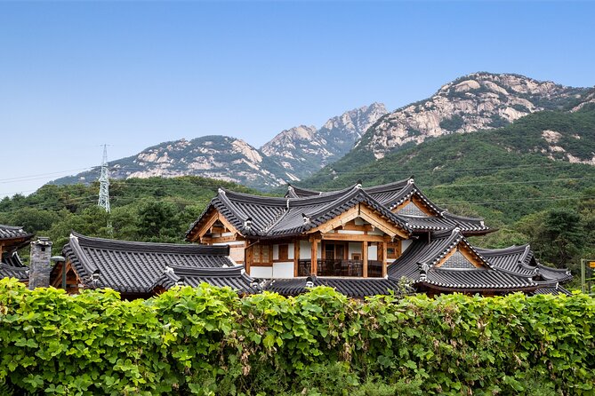 Seoul City Highlights Tour: Hanok Village, Scenic Routes - Haneul Park and Seoul’s seasonal colors