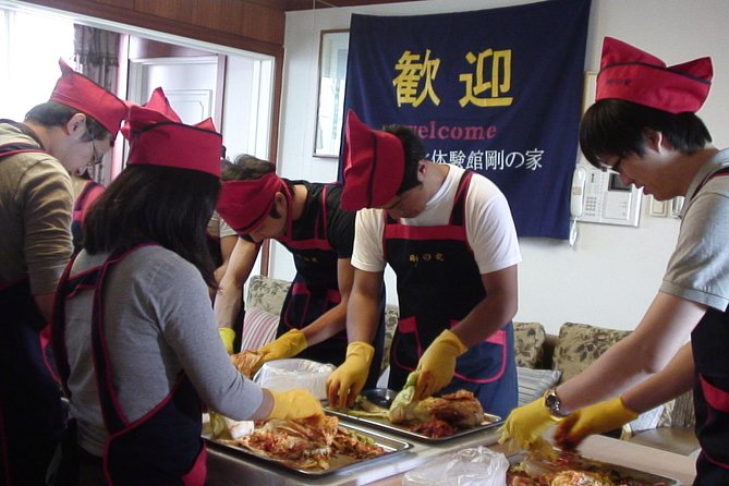 Seoul Cultural Tour - Kimchi Making, Gyeongbok palace with Hanbok - Yut-Nori and Traditional Games