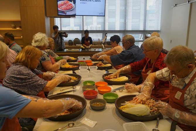 Seoul Cultural Tour - Kimchi Making, Gyeongbok palace with Hanbok - The Ginseng or Amethyst Stop