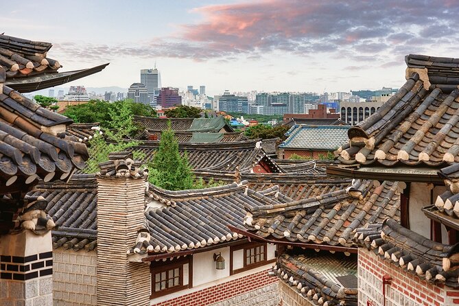 Seoul Day Tour: Gyeongbokgung Palace, Bukchon, Gwangjang Market - Eungbongsan Mountain and the Han River panorama