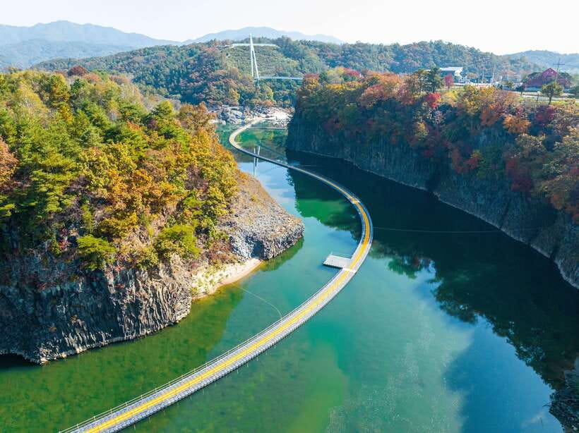 Seoul: DMZ 2nd Tunnel and Suspension Bridge Tour - Walking through the 2nd Tunnel