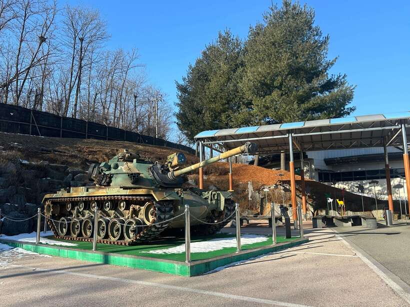 Seoul: DMZ, 3rd Tunnel, Odusan or Suspension Private Tour - Dora Observatory and a view toward North Korea