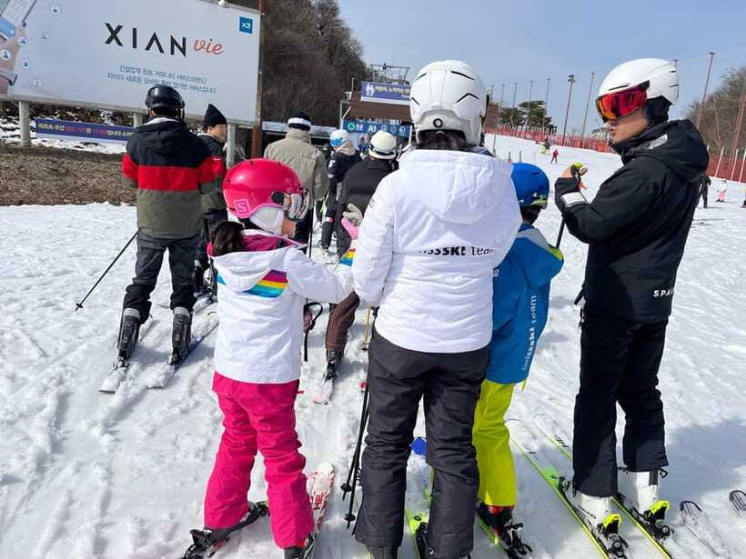Seoul: Elysian Ski Resort One Day Tour - Snowboard Options Need Extra Care