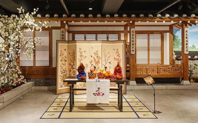 Seoul: Eobi+Nami+Hanbok(+RailBike or Strawberry Options)Tour - Guide service and the human side of the day