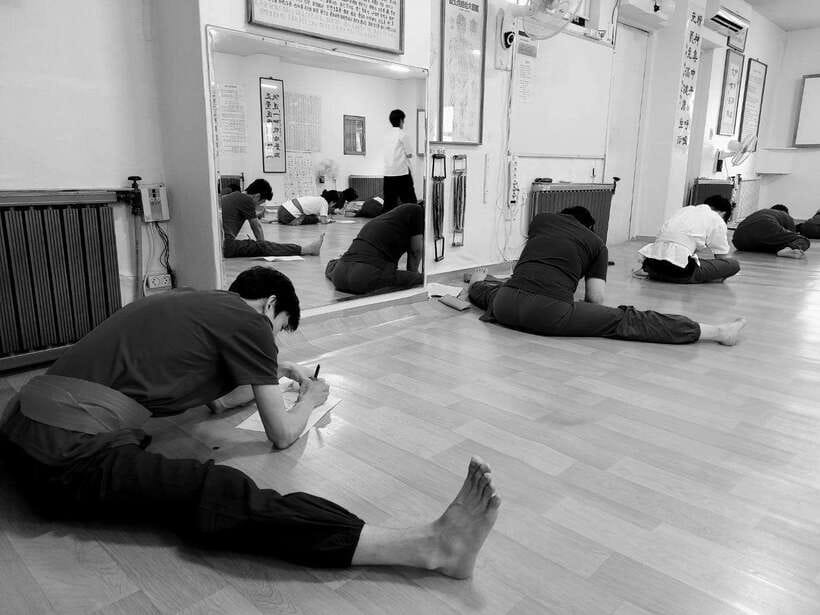 Seoul: Experience Traditional Korean Mind & Body Healing - What to wear and what to leave behind