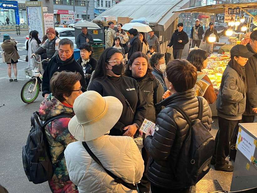 Seoul: Fearless Foodie Gwangjang Market Food Adventure - The English Guides Make a Difference