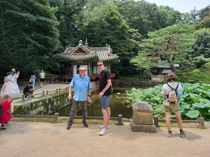 Seoul: Full-Day Guided Tour to Changdeokgung, Bukchon & More - Changdeokgung and the Rear Garden: Allow 2.5 Hours