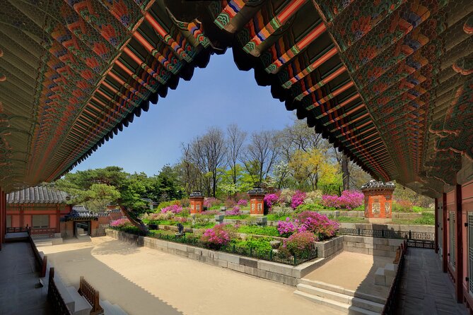 Seoul Full day Private Tour Gyeongbokgung Palace, Insadong & More - Namdaemun Market and Hotteok
