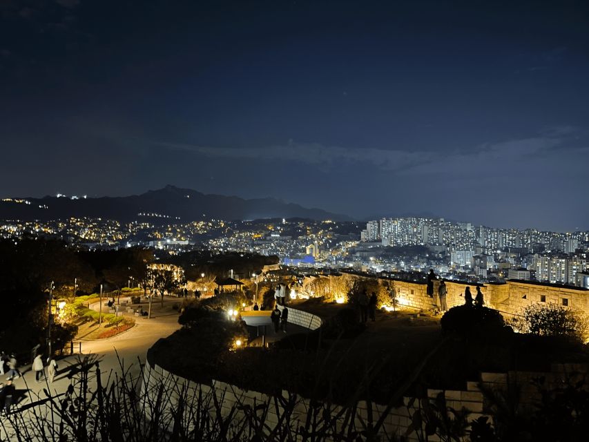 Seoul: Guided City Wall Sunset Hike with Korean Dinner - Why this Seoul evening works so well