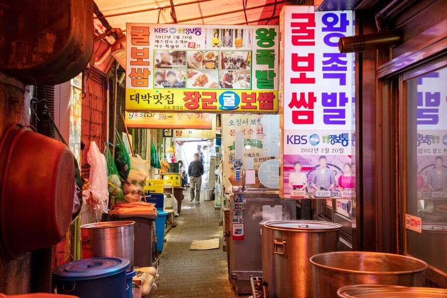 Seoul Gwangjang Market Foody Walking Tour - Should you book the Gwangjang Market food walk?